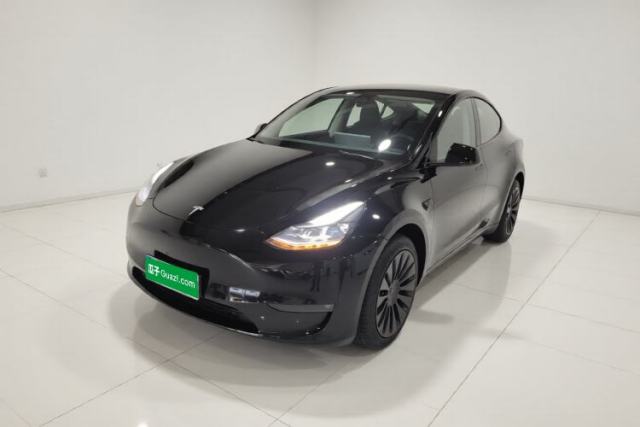Tesla Model Y 2022 Long-Range All-Wheel-Drive Version с пробегом