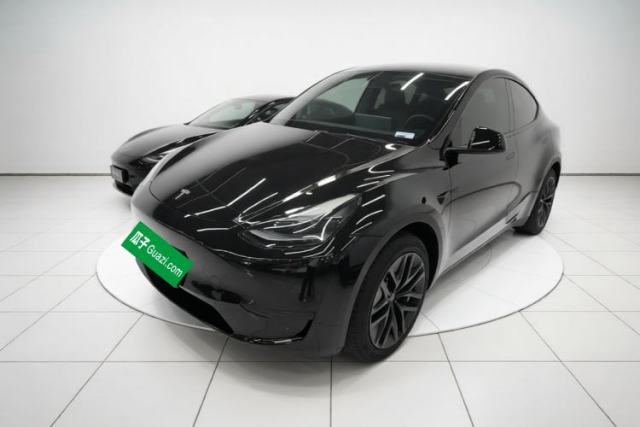 Tesla Model Y 2022 Revised Version Rear-Wheel Drive с пробегом