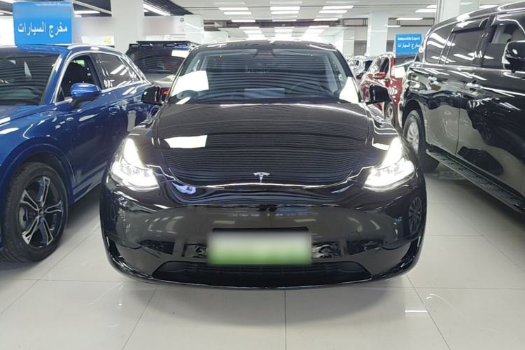 Used Tesla Model Y 2022 Rear-Wheel-Drive Version Front