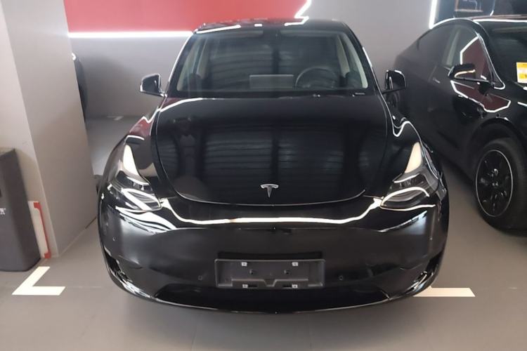 Used Tesla Model Y 2022 Rear-Wheel-Drive Version Front