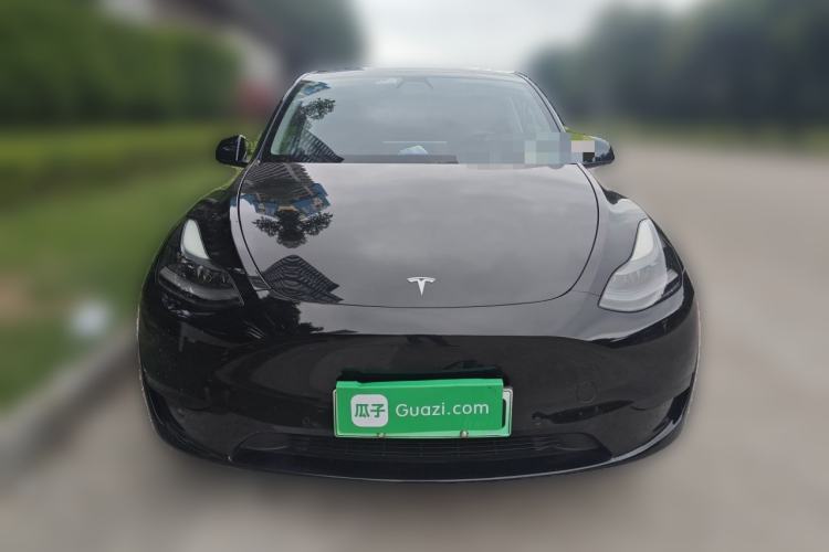 Used Tesla Model Y 2022 Rear-Wheel-Drive Version Front