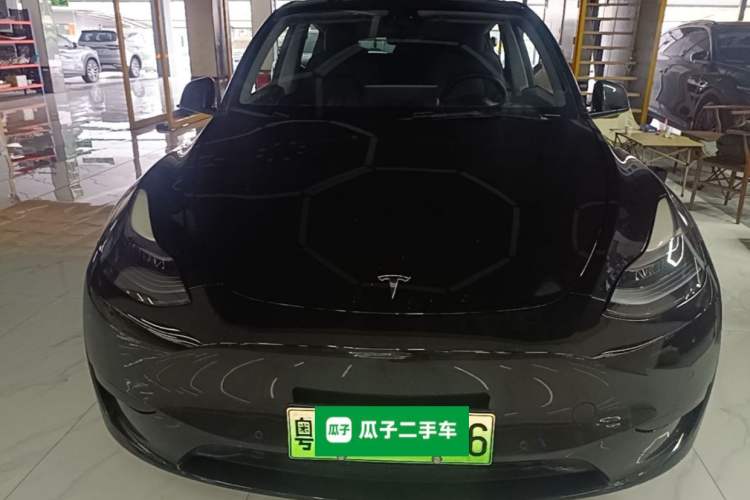 Used Tesla Model Y 2022 Rear-Wheel-Drive Version Front