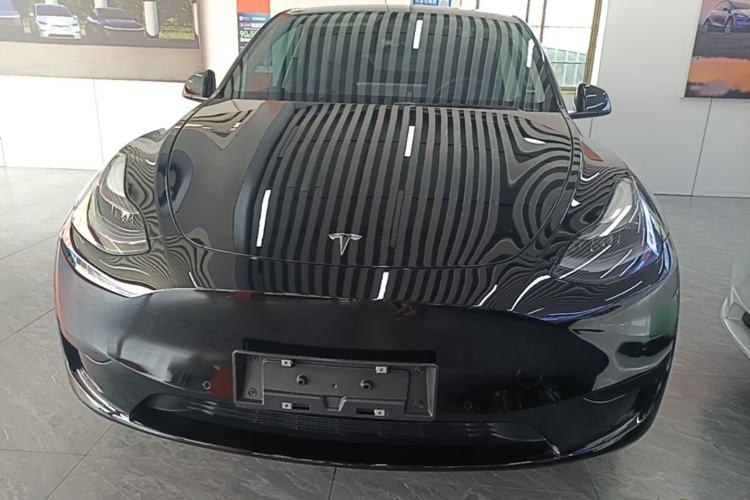 Used Tesla Model Y 2022 Rear-Wheel-Drive Version Front