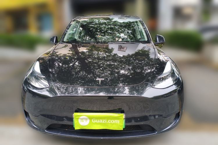 Used Tesla Model Y 2022 Rear-Wheel-Drive Version Front
