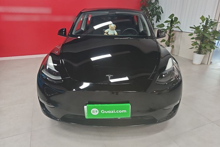 Used Tesla Model Y 2022 Long-Range All-Wheel-Drive Version Front