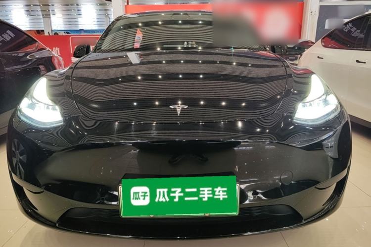 Used Tesla Model Y 2022 Rear-Wheel-Drive Version Front