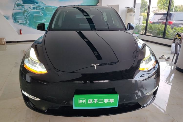 Used Tesla Model Y 2022 Long-Range All-Wheel-Drive Version Front