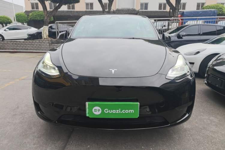 Used Tesla Model Y 2022 Rear-Wheel-Drive Version Front