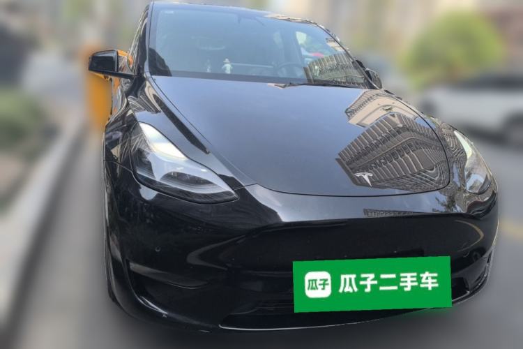 Used Tesla Model Y 2022 Long-Range All-Wheel-Drive Version Front