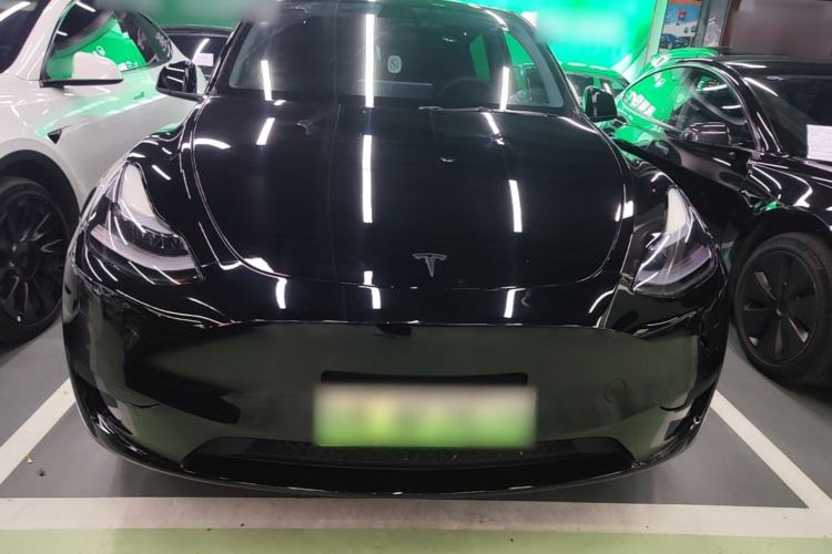 Used Tesla Model Y 2022 Rear-Wheel-Drive Version Front