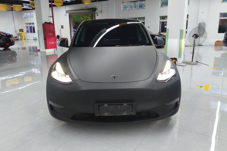 Used Tesla Model Y 2022 Long-Range All-Wheel-Drive Version Front