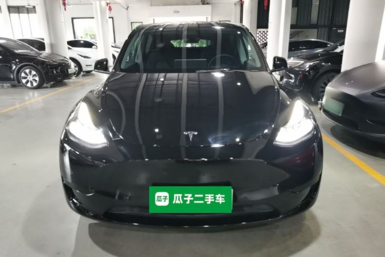 Used Tesla Model Y 2022 Rear-Wheel-Drive Version Front