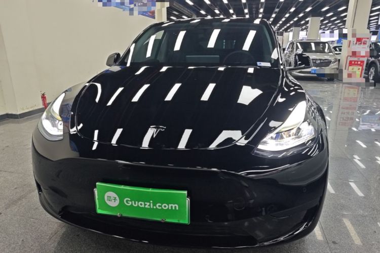 Used Tesla Model Y 2022 Rear-Wheel-Drive Version Front