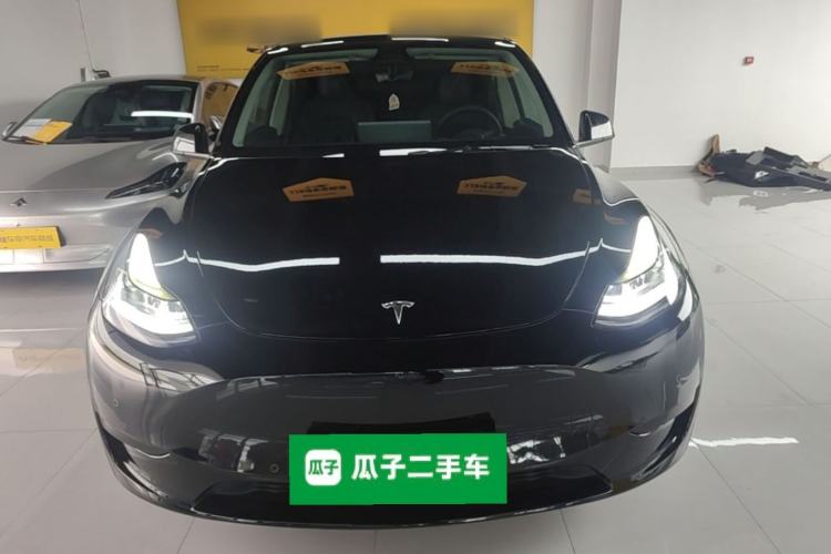 Used Tesla Model Y 2022 Rear-Wheel-Drive Version Front