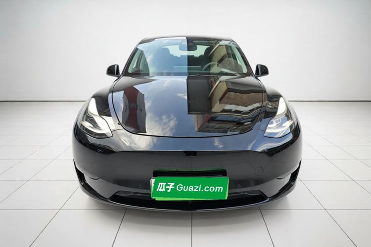 Used Tesla Model Y 2022 Rear-Wheel-Drive Version Front