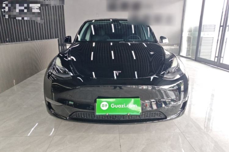 Used Tesla Model Y 2022 Long-Range All-Wheel-Drive Version Front