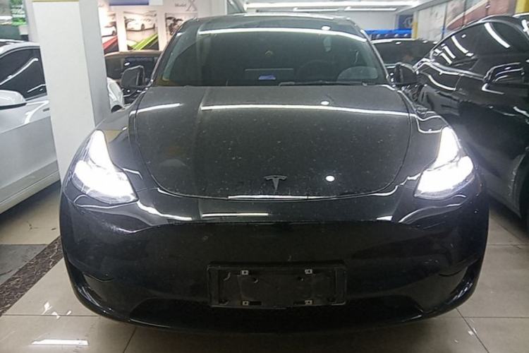 Used Tesla Model Y 2022 Rear-Wheel-Drive Version Front