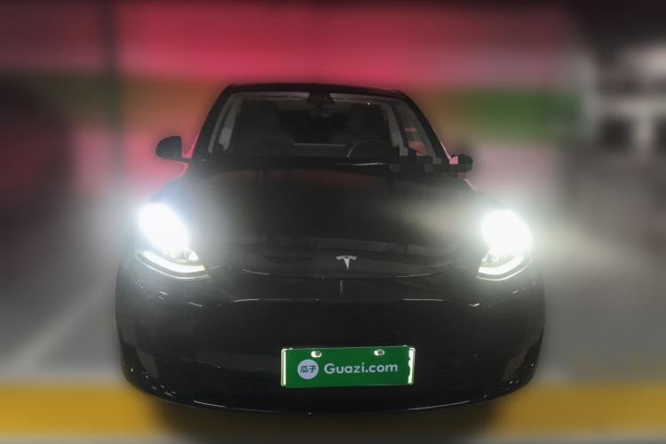Used Tesla Model Y 2022 Rear-Wheel-Drive Version Front