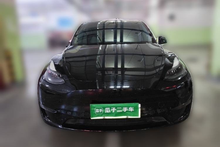 Used Tesla Model Y 2022 Long-Range All-Wheel-Drive Version Front