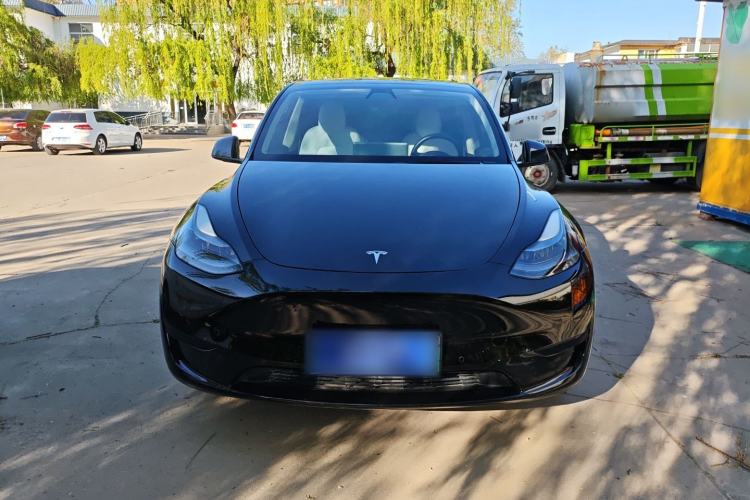 Used Tesla Model Y 2022 Rear-Wheel-Drive Version Front