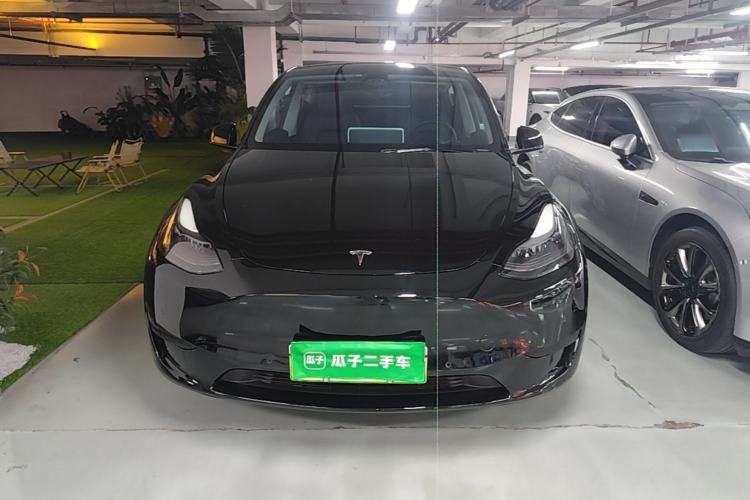 Used Tesla Model Y 2022 Rear-Wheel-Drive Version Front