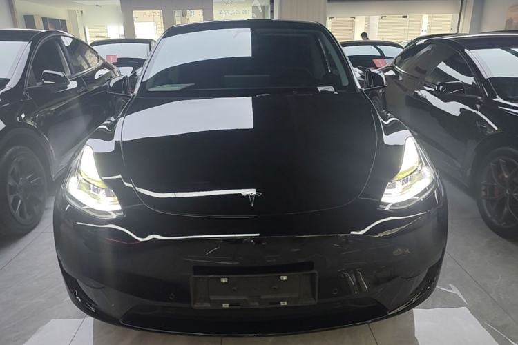 Used Tesla Model Y 2022 Rear-Wheel-Drive Version Front
