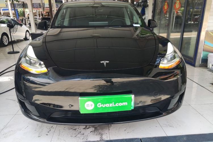 Used Tesla Model Y 2022 Rear-Wheel-Drive Version Front