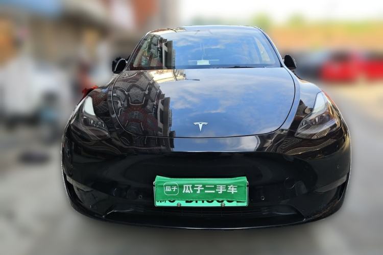 Used Tesla Model Y 2022 Long-Range All-Wheel-Drive Version Front