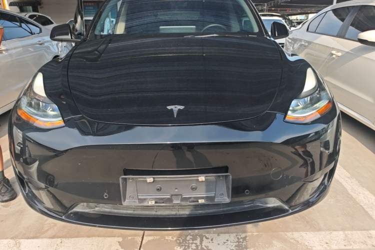 Used Tesla Model Y 2022 Rear-Wheel-Drive Version Front