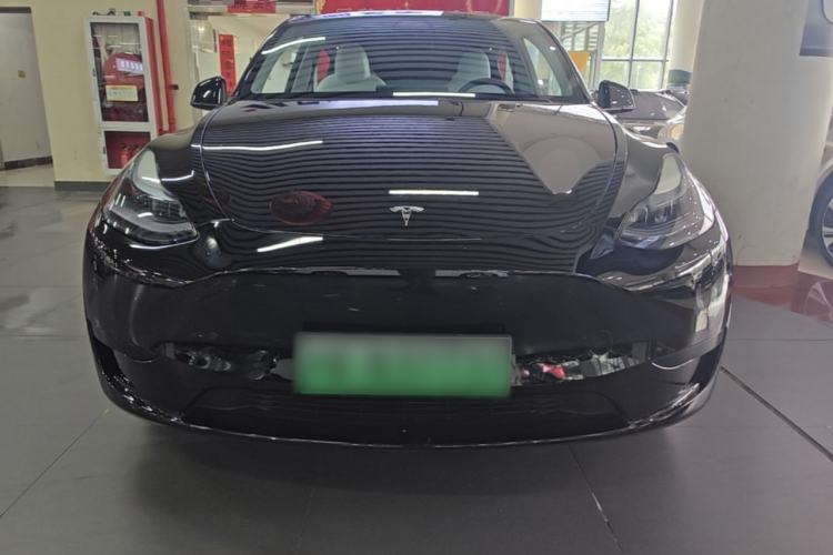 Used Tesla Model Y 2022 Rear-Wheel-Drive Version Front