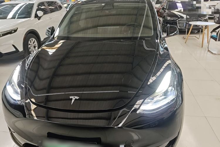 Used Tesla Model Y 2022 Rear-Wheel-Drive Version Front