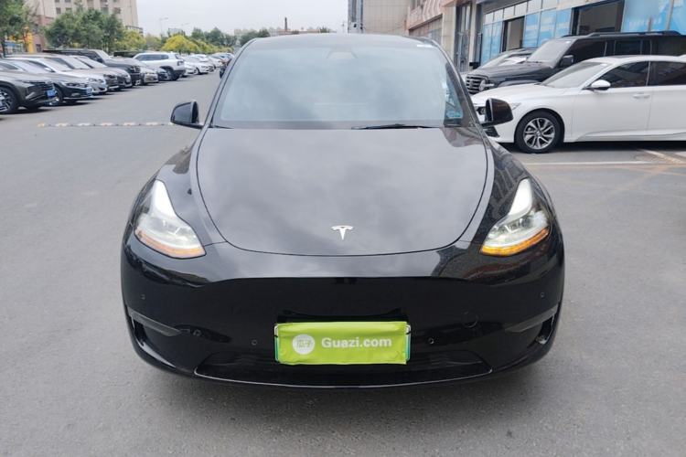Used Tesla Model Y 2022 Long-Range All-Wheel-Drive Version Front