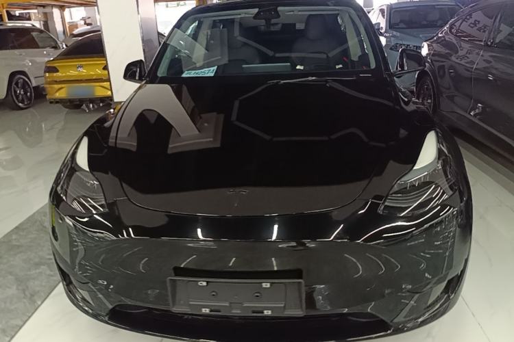 Used Tesla Model Y 2022 Rear-Wheel-Drive Version Front