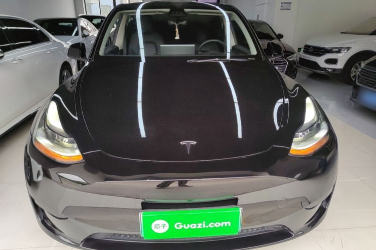 Used Tesla Model Y 2022 Rear-Wheel-Drive Version Front
