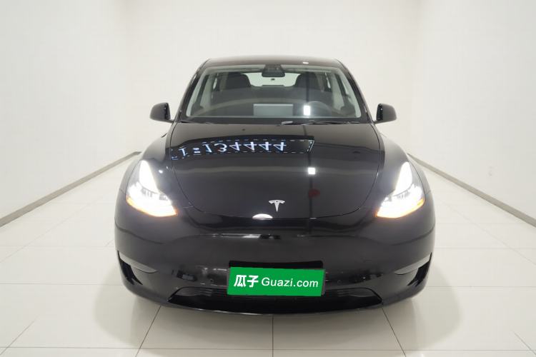 Used Tesla Model Y 2022 Long-Range All-Wheel-Drive Version Front