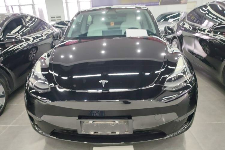 Used Tesla Model Y 2022 Long-Range All-Wheel-Drive Version Front
