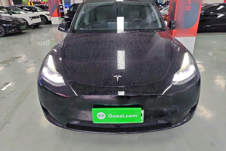 Used Tesla Model Y 2022 Rear-Wheel-Drive Version Front