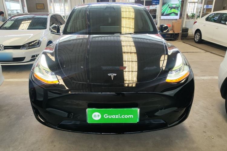 Used Tesla Model Y 2022 Rear-Wheel-Drive Version Front
