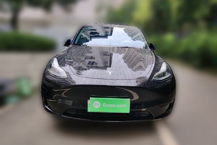 Used Tesla Model Y 2022 Rear-Wheel-Drive Version Front