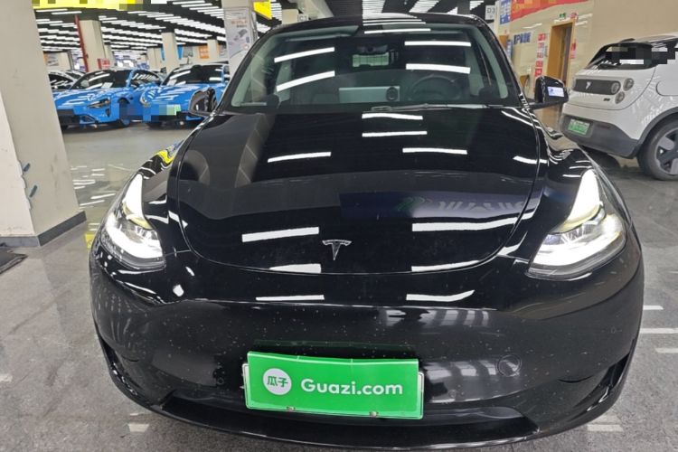 Used Tesla Model Y 2022 Rear-Wheel-Drive Version Front