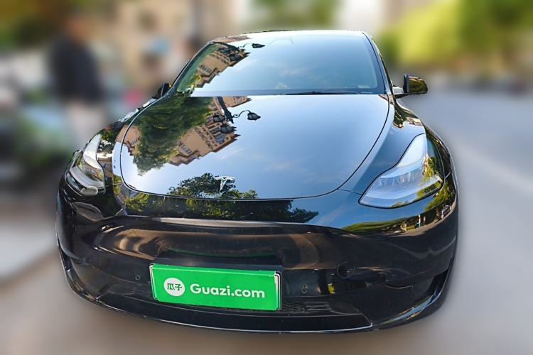 Used Tesla Model Y 2022 Rear-Wheel-Drive Version Front