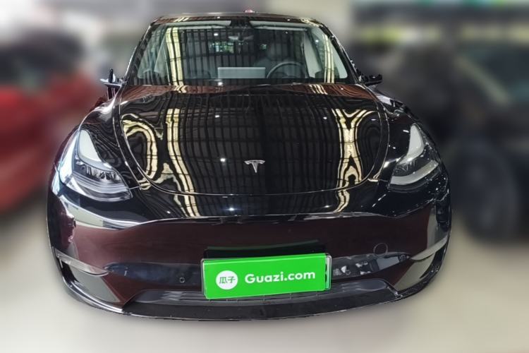 Used Tesla Model Y 2022 Long-Range All-Wheel-Drive Version Front