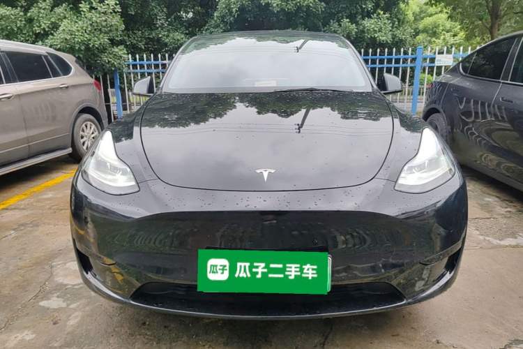 Used Tesla Model Y 2022 Rear-Wheel-Drive Version Front