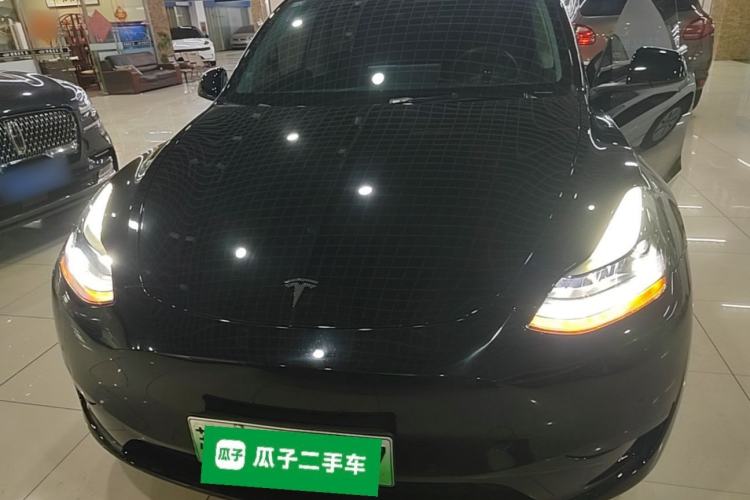 Used Tesla Model Y 2022 Rear-Wheel-Drive Version Front