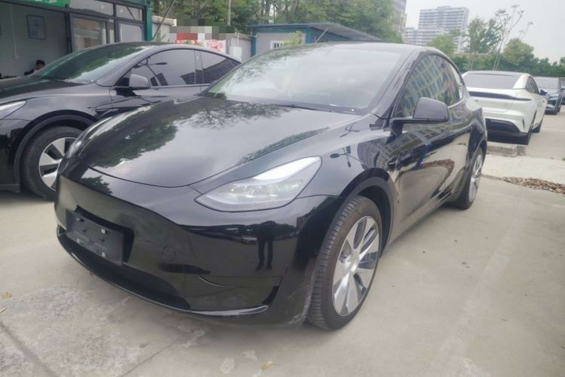 Used Tesla Model Y 2022 Revised Version Rear-Wheel Drive Front Left 45 Deg