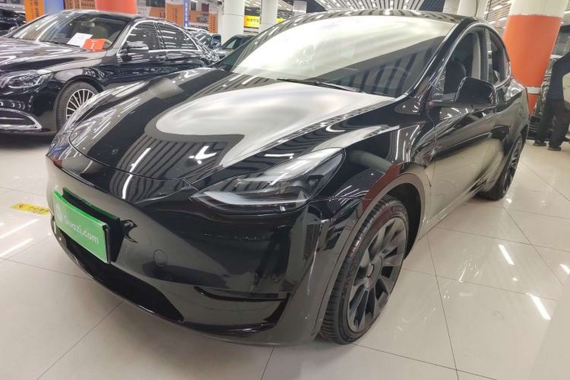 Used Tesla Model Y 2022 Rear-Wheel-Drive Version Front Left 45 Deg