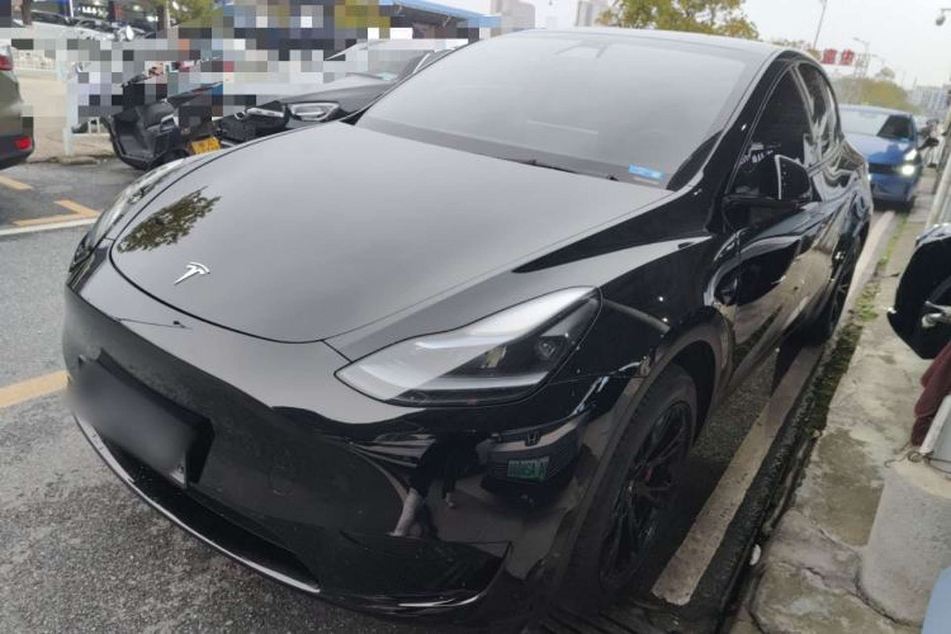 Used Tesla Model Y 2022 Revised Version Rear-Wheel Drive Front Left 45 Deg