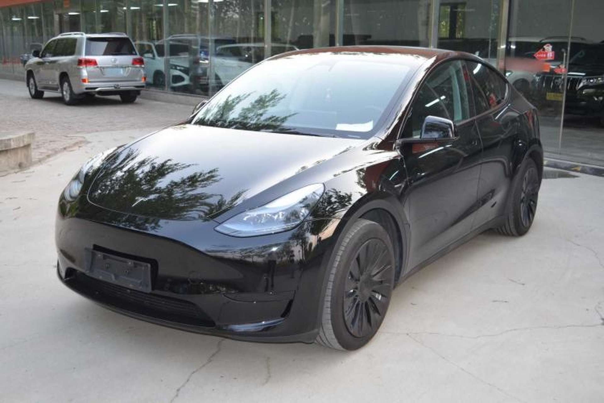 Used Tesla Model Y 2022 Revised Version Rear-Wheel Drive Front Left 45 Deg