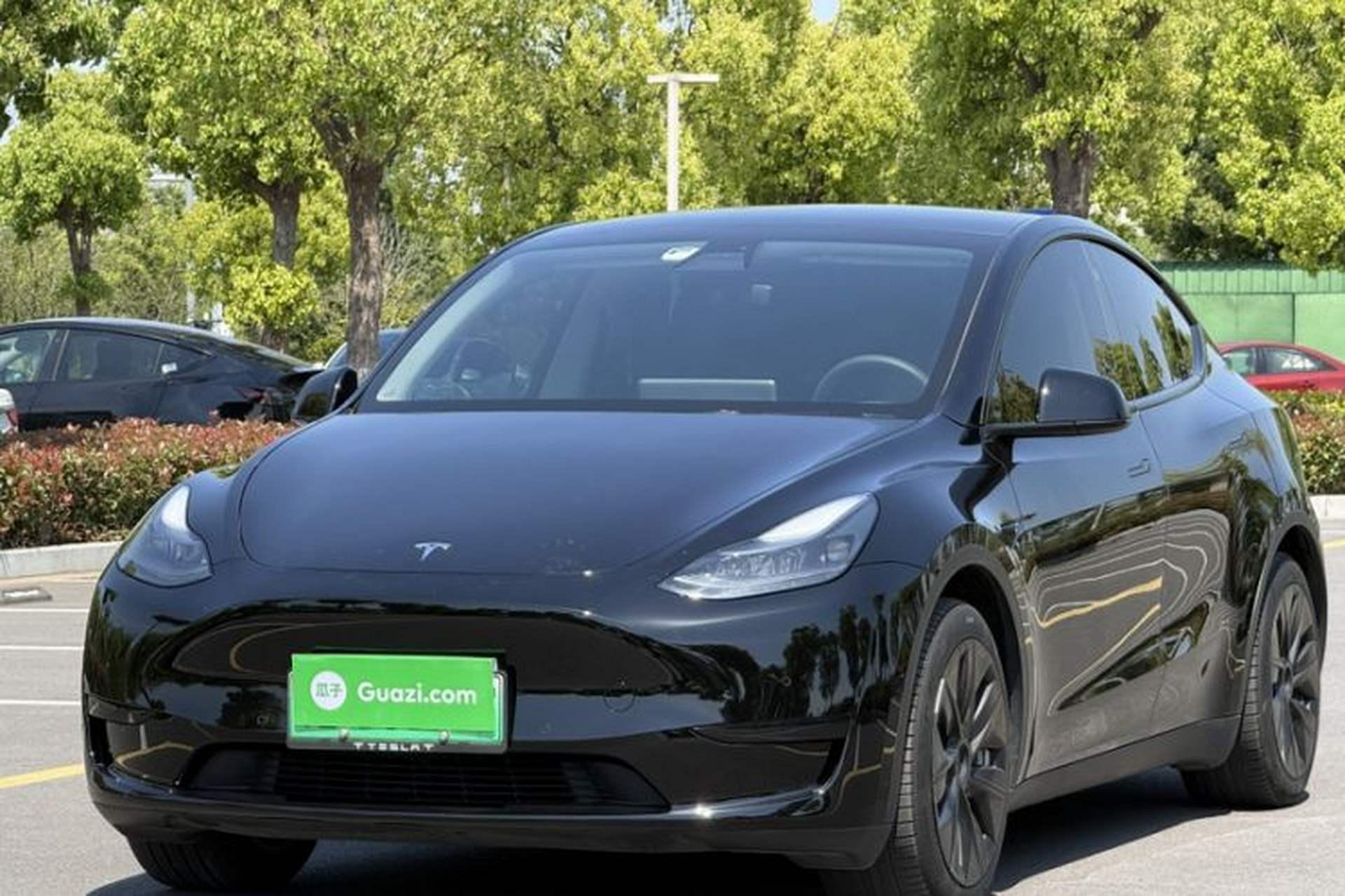 Used Tesla Model Y 2022 Rear-Wheel-Drive Version Front Left 45 Deg