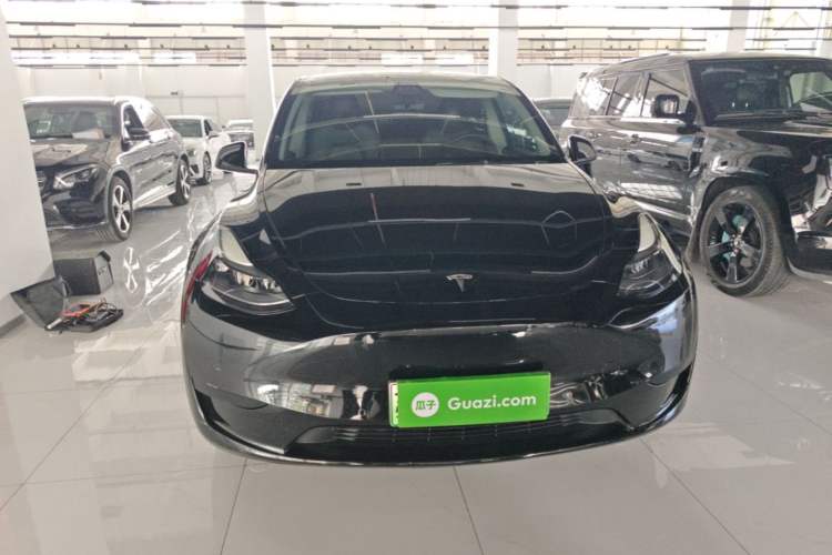 Used Tesla Model Y 2022 Rear-Wheel-Drive Version Front